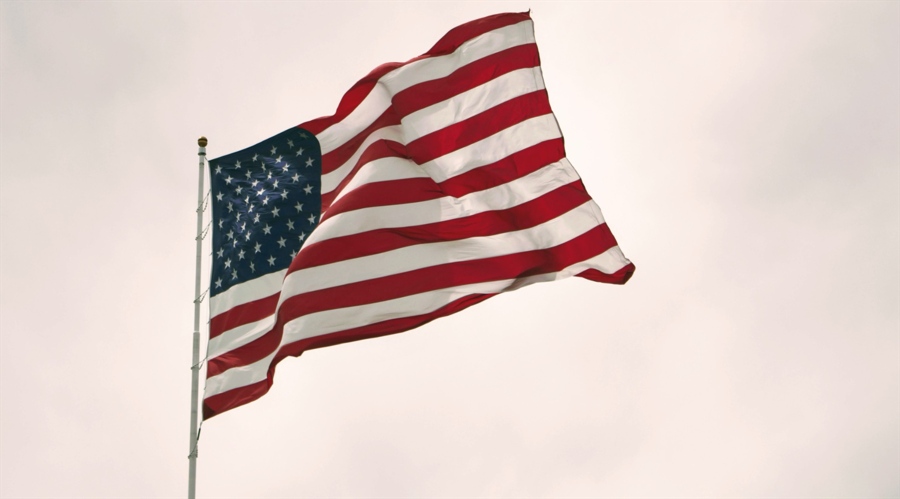 Wedbush:苹果(AAPL.US)新增1000亿美元投资美国为“战略性好棋” 维持“跑赢大盘”评级